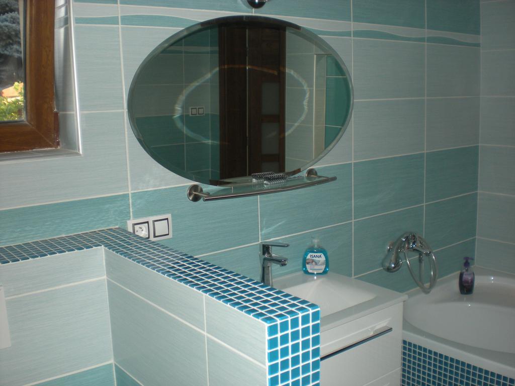 Sophia Cozy Self Catering Apartment Dolni Brezany Exterior foto